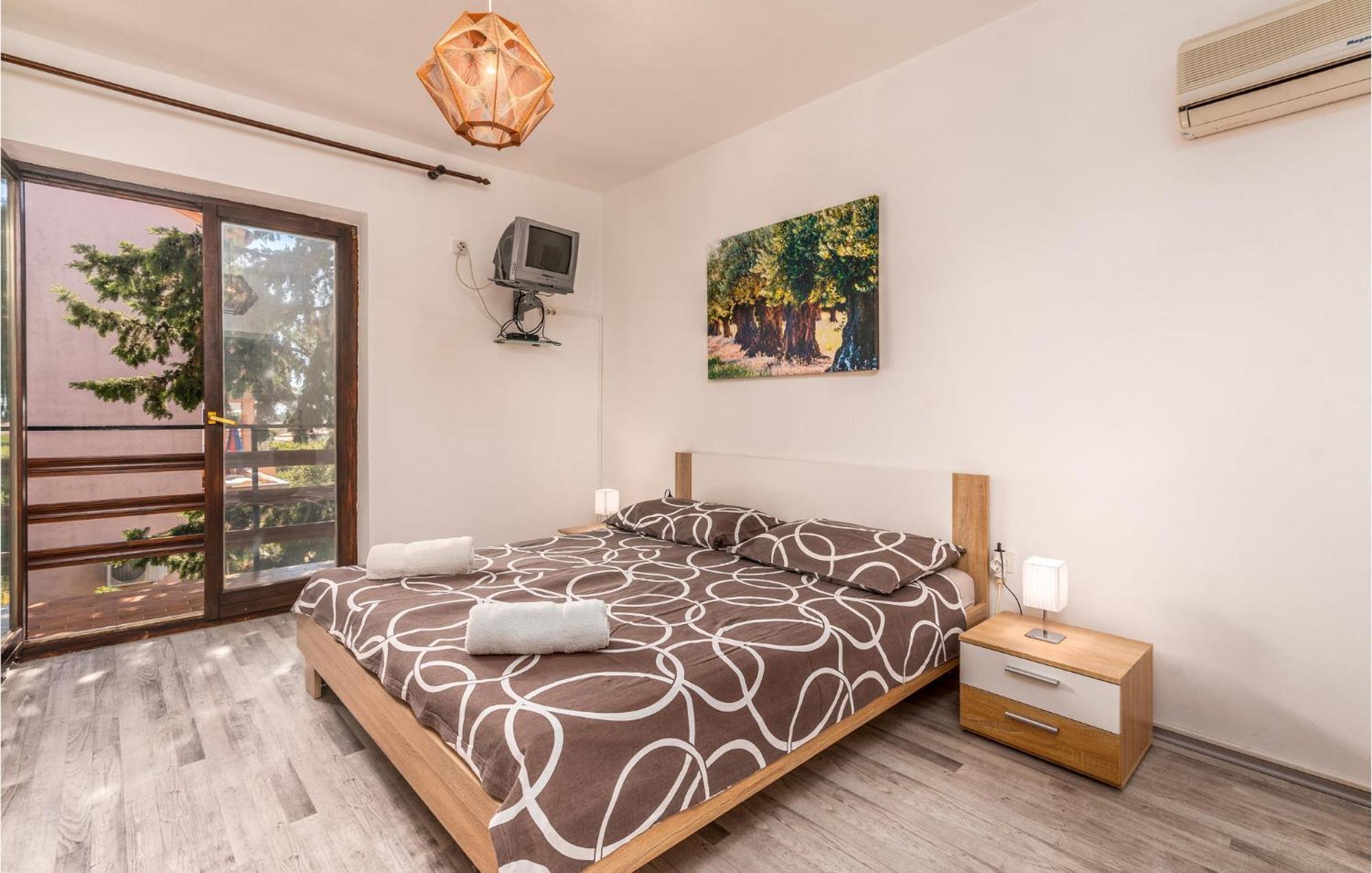3 Bedroom In Krk *
