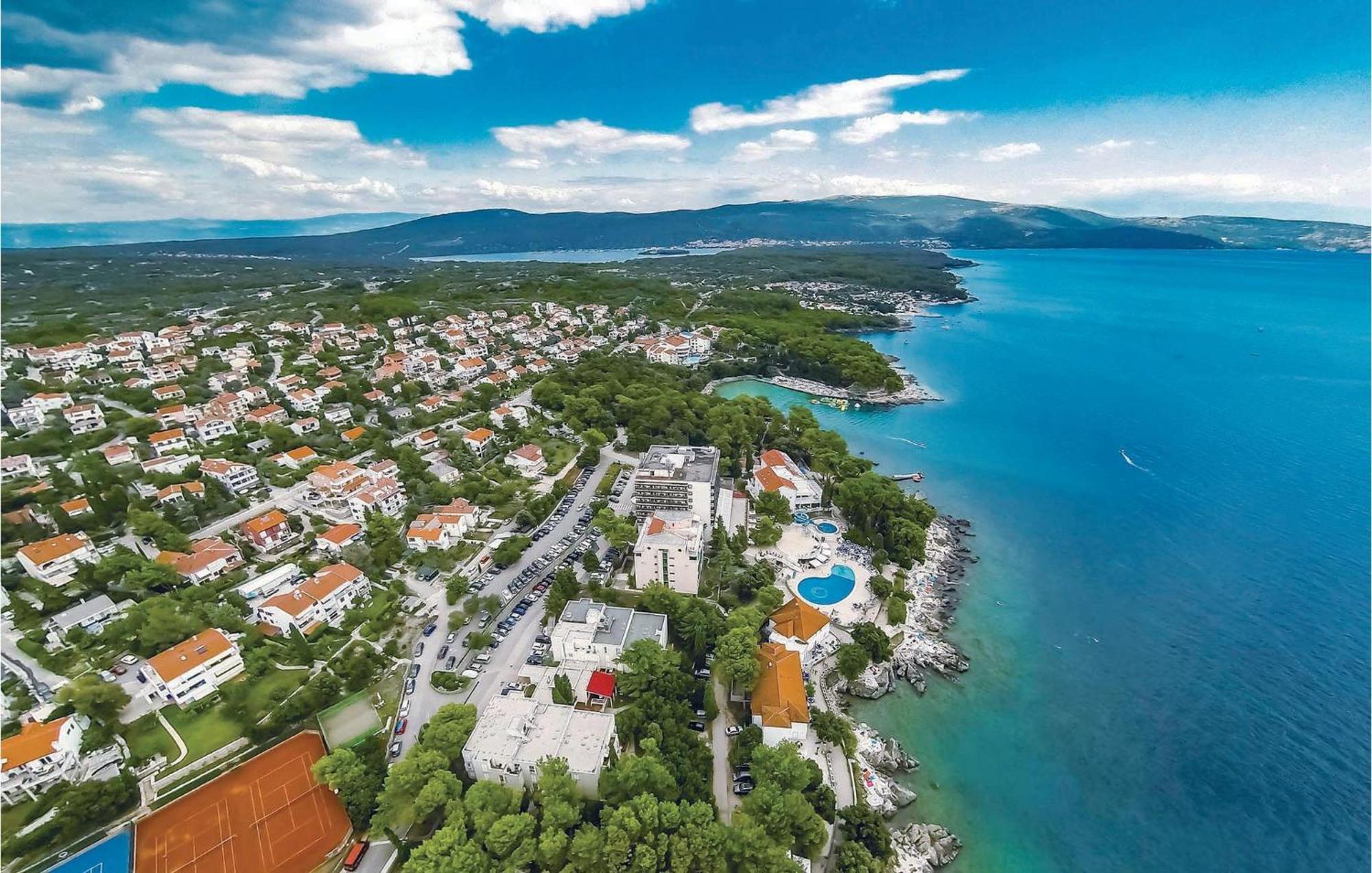 3 Bedroom In Krk Apartament *